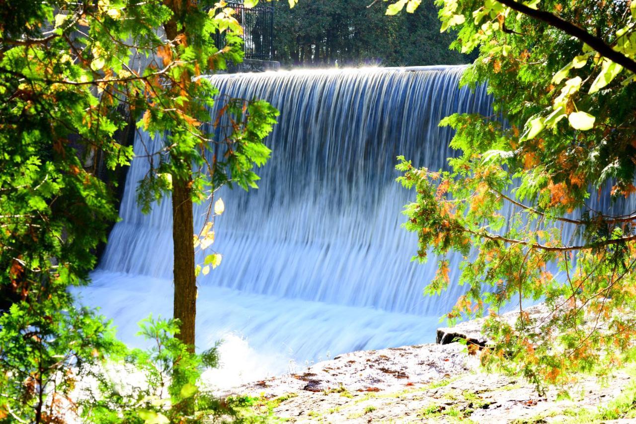 Millcroft Inn & Spa Village Of Alton ภายนอก รูปภาพ